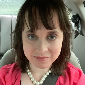 Meet your Posher, Carrie